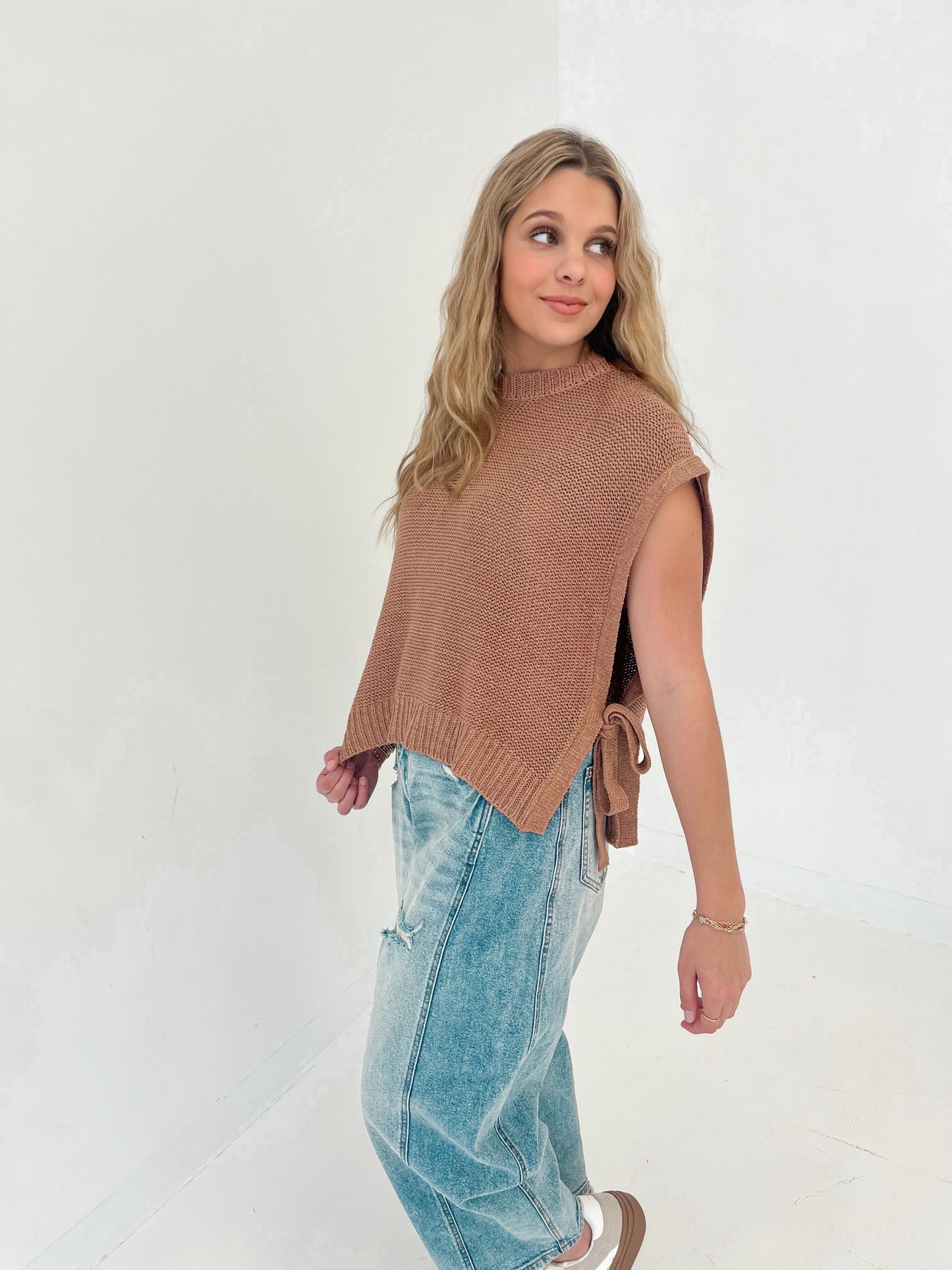 Cali Valley Sweater Vest