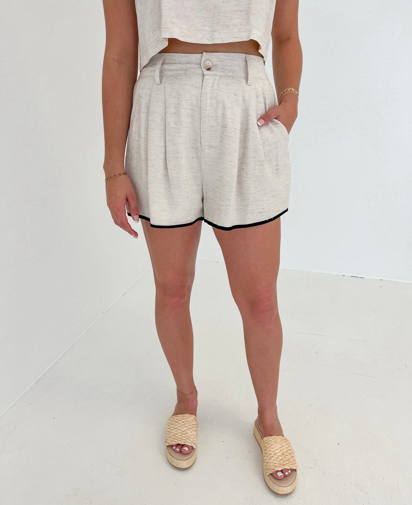 Catch The Breeze Shorts | Oatmeal