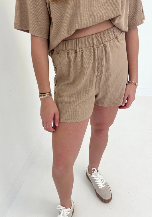 Back Me Up Shorts | Taupe