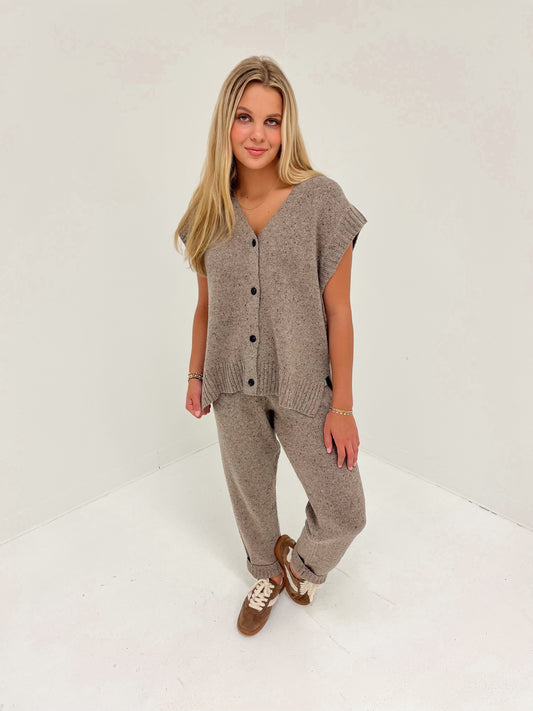 Cozy Up Knit Sweater Vest | Dark Taupe