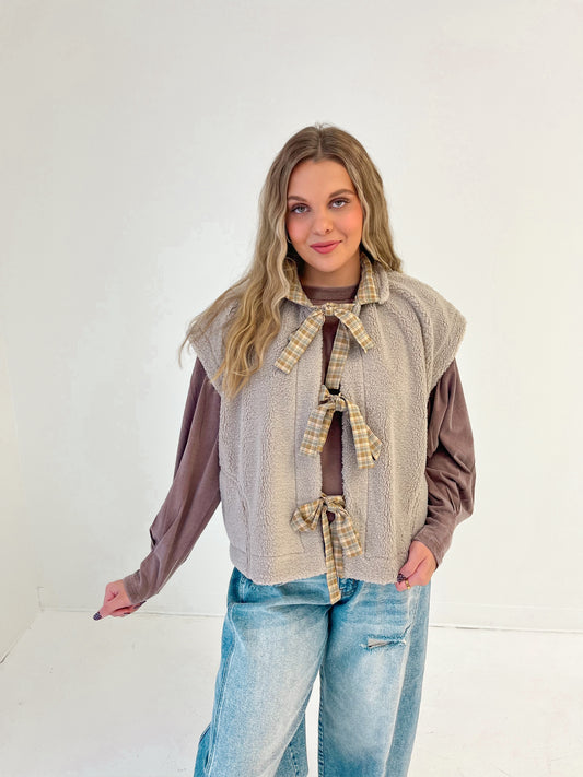 Sherpa Season Vest | Light Taupe