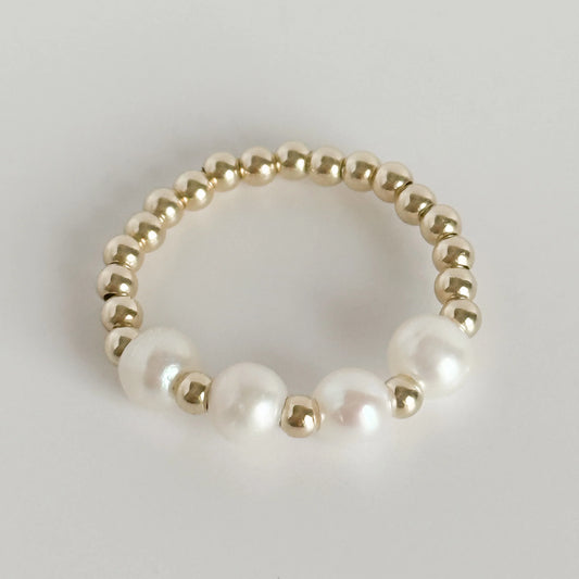 Hailey Gold & Pearl Ring | Gardenia Co.