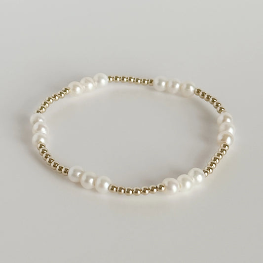 Esme Gold & Pearl Bracelet | Gardenia Co.