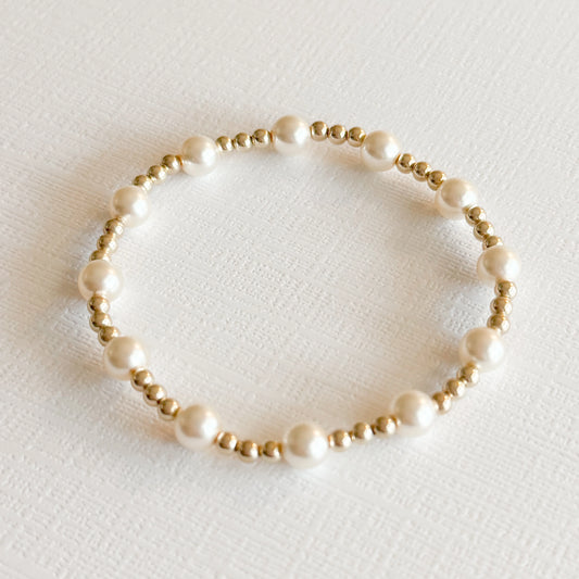 Ella Pearl & Gold Bracelet | Gardenia Co.