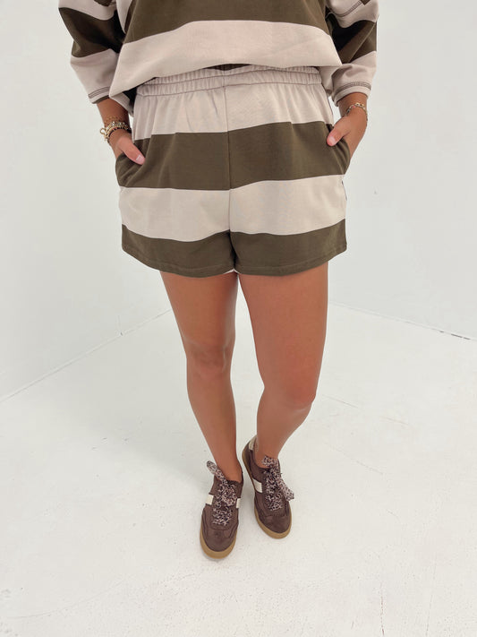 Weekend Stripe Shorts | Brown