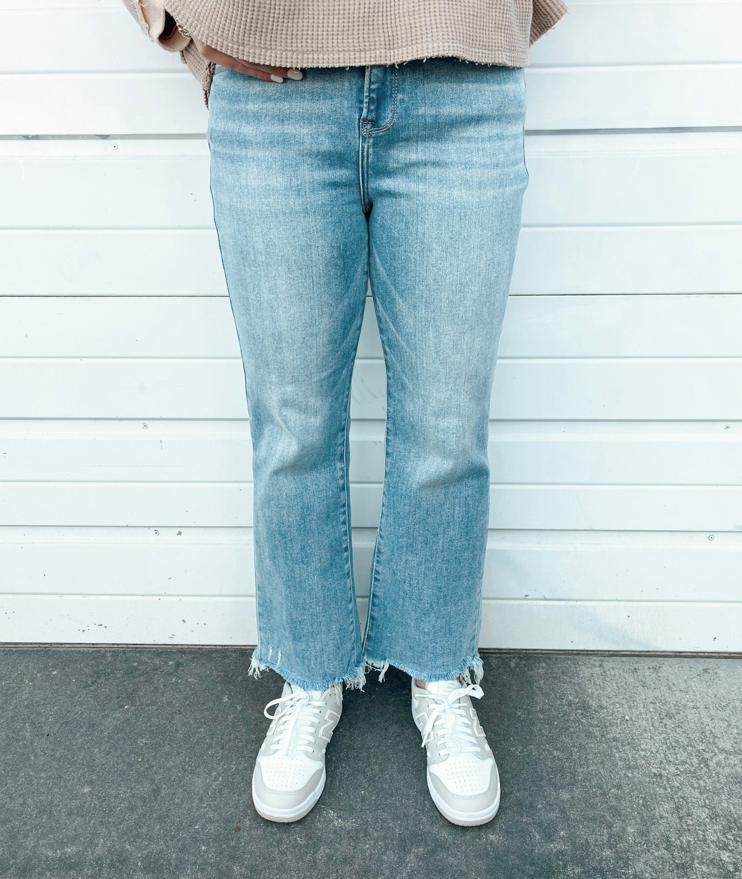 High Rise Slim Straight Jeans | Medium Wash