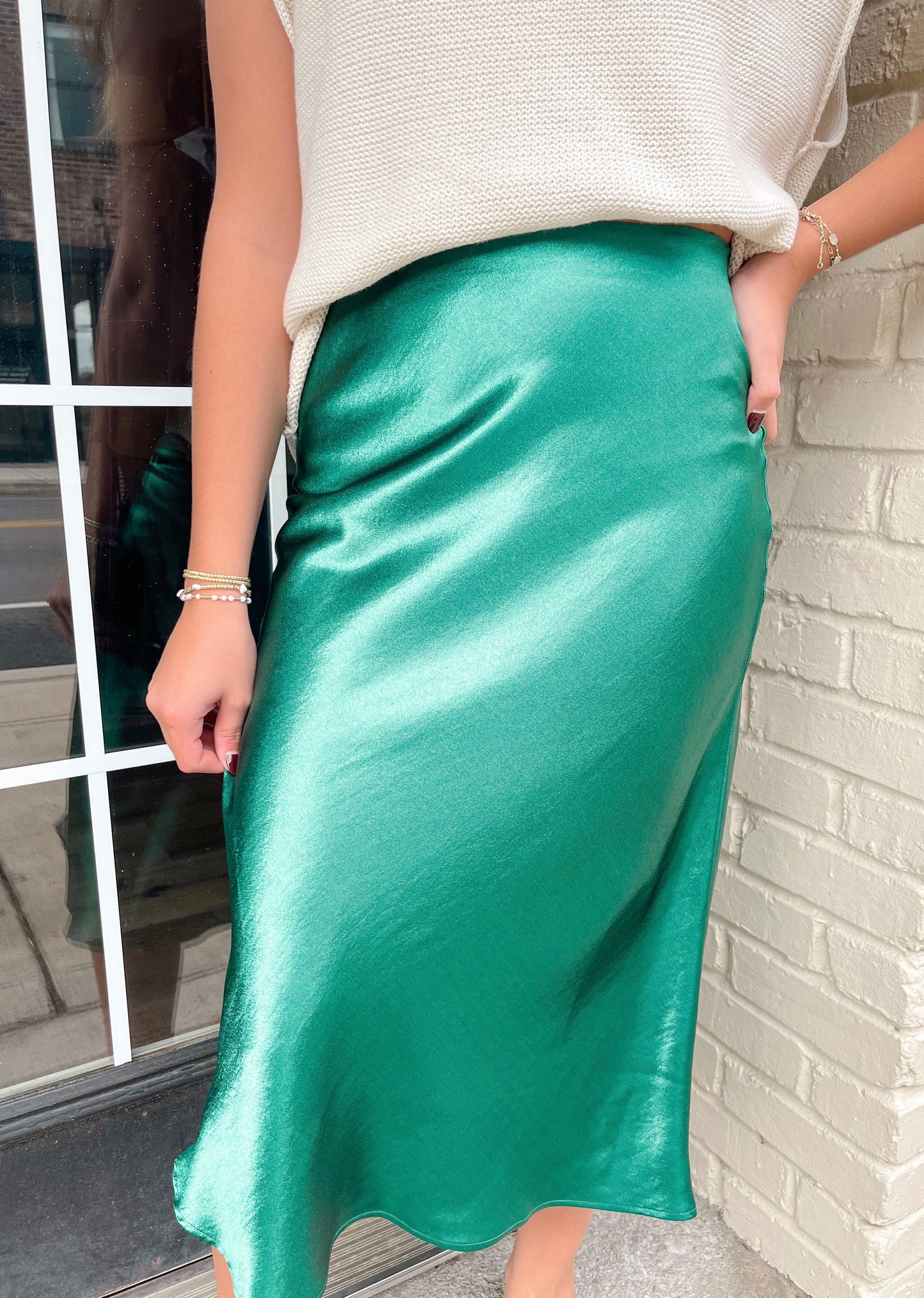 Holiday Soiree Satin Midi Skirt | Dark Green