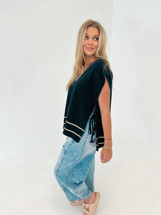 Soft Focus Sweater Vest | Black