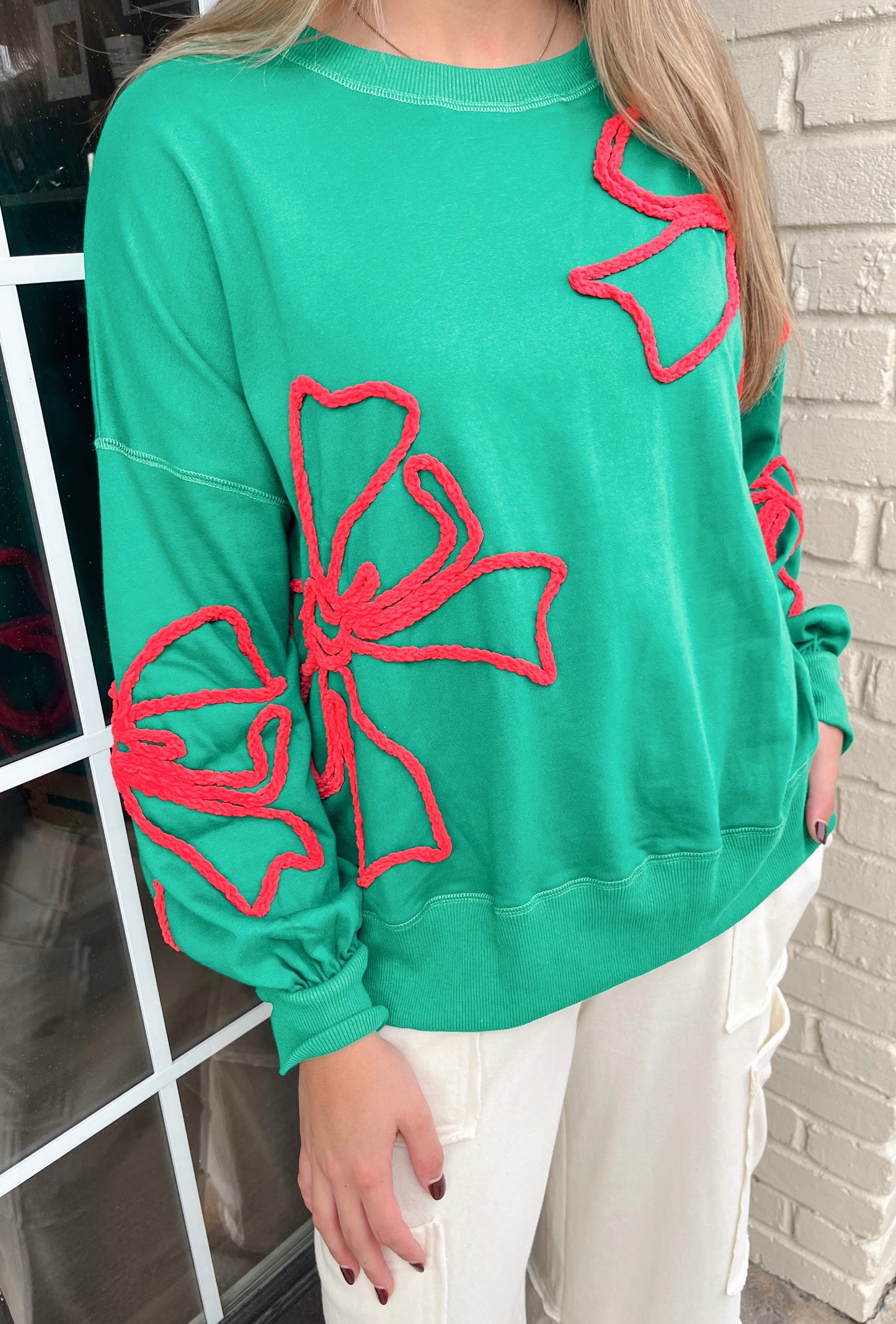 Wrapped In A Bow Pullover | Green