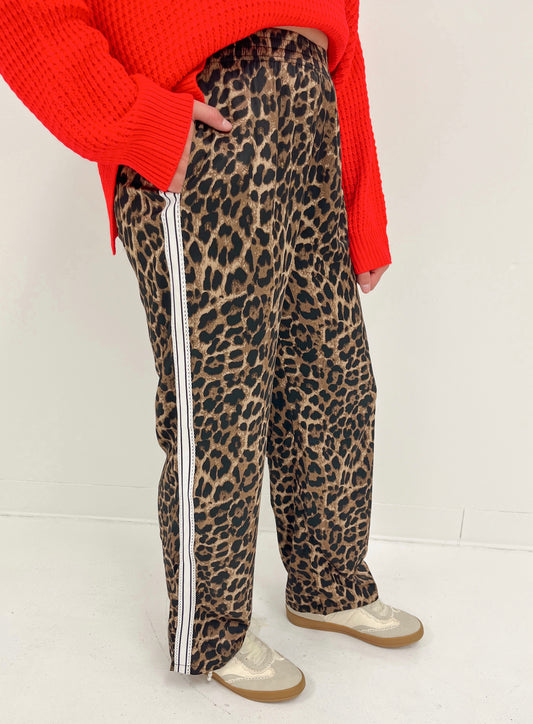 Wild Stride Leopard Bottoms