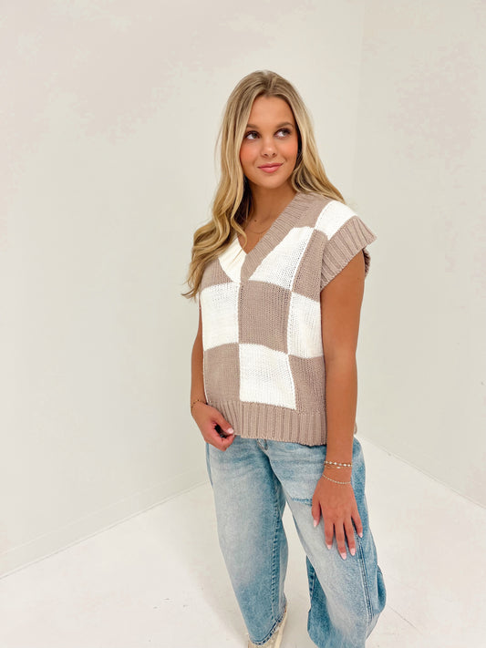 Check You Sweater Vest | Taupe