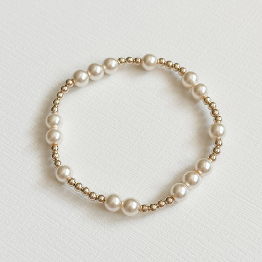 Chelsea Pearl & Gold Bracelet | Gardenia Co.